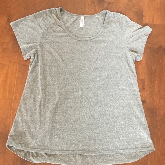 Lularoe | Classic Solid Grey Large Tee t-shirt L - Picture 5 of 5